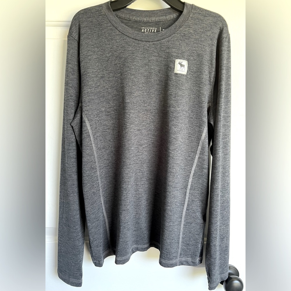 Abercrombie kids Active long sleeve size 15/16